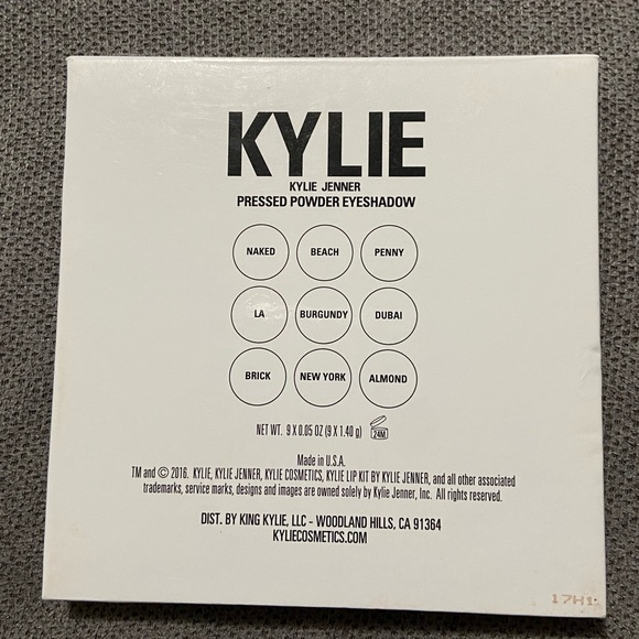 Kylie Cosmetics Shadow - Picture 3 of 3